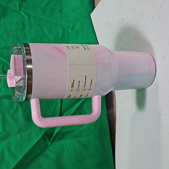 Stanley 40 oz Stainless Steel H2.0 flows tates Quencher Tumbler Watercolor Tulle - Picture 6 of 9